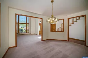 2220 Park Ter NW, Albany, OR 97321 - Photo 11