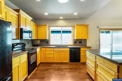 2030 Lakeland Wy, Eugene, OR 97408 - Photo 11
