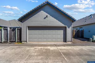 2030 Lakeland Way, Eugene, OR 97408 - Photo 29