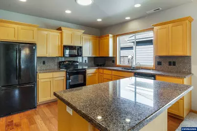 2030 Lakeland Wy, Eugene, OR 97408 - Photo 9