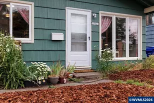 10021 SE Harold St, Portland, OR 97266 - Photo 5