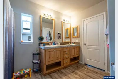 5270 NE Crystal St, Salem, OR 97305 - Photo 13