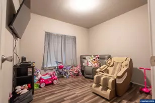 5270 NE Crystal St, Salem, OR 97305 - Photo 17