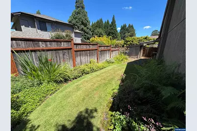 1750 Cinnamon Hill Dr SE, Salem, OR 97306 - Photo 41