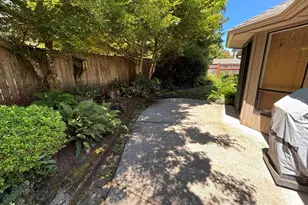 1750 Cinnamon Hill Dr SE, Salem, OR 97306 - Photo 37