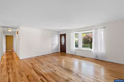 3825 Stephens St NE, Salem, OR 97305 - Photo 5