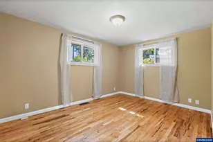 3825 Stephens St NE, Salem, OR 97305 - Photo 15