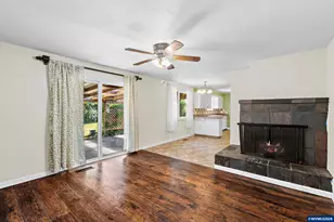 3825 Stephens St NE, Salem, OR 97305 - Photo 11