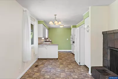 3825 Stephens St NE, Salem, OR 97305 - Photo 9