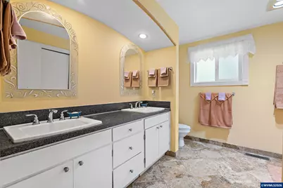 3825 Stephens St NE, Salem, OR 97305 - Photo 21