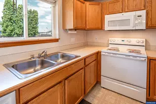 1901 Starker Pl, Philomath, OR 97370 - Photo 11