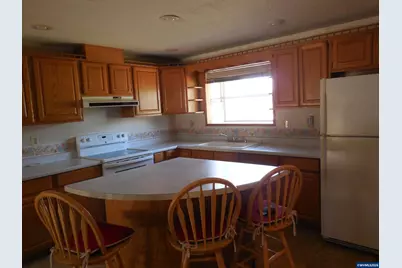 542 Clarmar Dr NE, Salem, OR 97301 - Photo 9