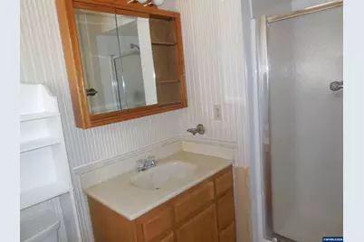 542 Clarmar Dr NE, Salem, OR 97301 - Photo 15