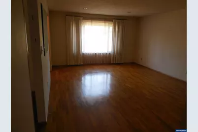 542 Clarmar Dr NE, Salem, OR 97301 - Photo 5