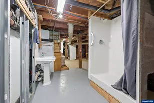 38808 N Main St, Scio, OR 97374 - Photo 39