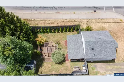 297 SW Walnut Av, Dallas, OR 97338 - Photo 19