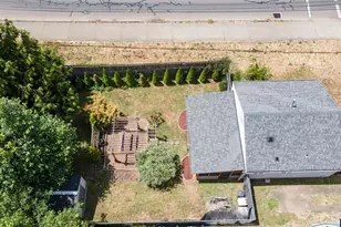 297 SW Walnut Ave, Dallas, OR 97338 - Photo 19