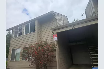1060 Park #A2 Av, Woodburn, OR 97071 - Photo 1