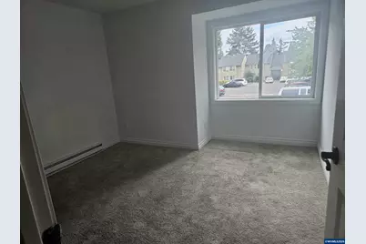1060 Park #A2 Av, Woodburn, OR 97071 - Photo 9