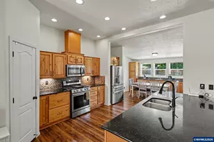 2999 Buena Crest Ln NE, Salem, OR 97303 - Photo 17