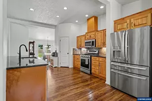 2999 Buena Crest Ln NE, Salem, OR 97303 - Photo 15