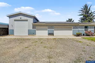 2999 Buena Crest Ln NE, Salem, OR 97303 - Photo 5