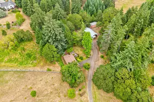 1381 NW Highland Dell Dr, Corvallis, OR 97330 - Photo 5