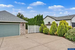 1207 20th Av NW, Albany, OR 97321 - Photo 7