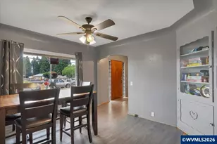 607 E Ellendale Ave, Dallas, OR 97338 - Photo 13