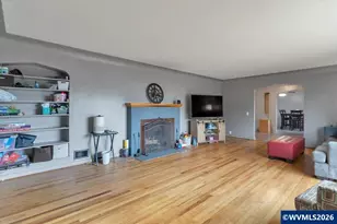 607 E Ellendale Ave, Dallas, OR 97338 - Photo 7