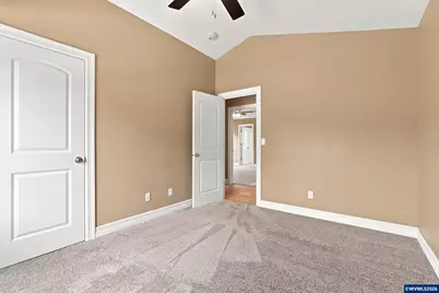 6469 Robin Hood St SE, Salem, OR 97306 - Photo 23