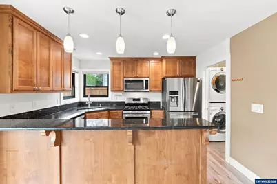 6469 Robin Hood St SE, Salem, OR 97306 - Photo 15