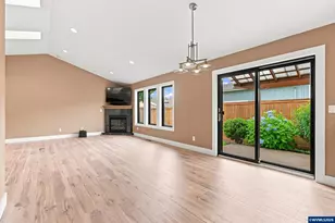 6469 Robin Hood St SE, Salem, OR 97306 - Photo 11