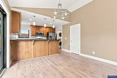 6469 Robin Hood St SE, Salem, OR 97306 - Photo 9