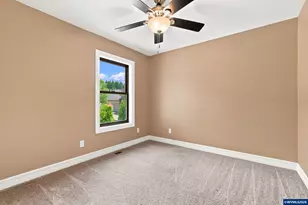 6469 Robin Hood St SE, Salem, OR 97306 - Photo 25