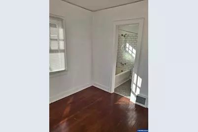 2075 Market St NE, Salem, OR 97301 - Photo 9