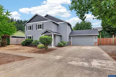 209 Pioneer Dr, Silverton, OR 97381 - Photo 1