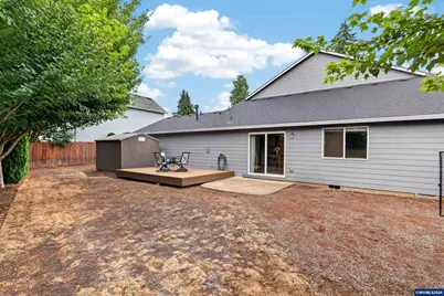 209 Pioneer Dr, Silverton, OR 97381 - Photo 21