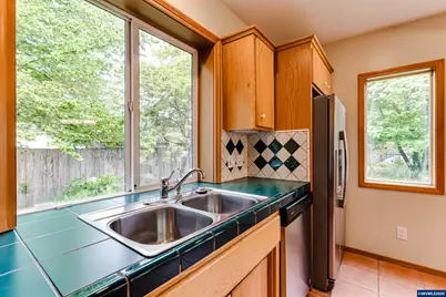 928 Birch Av, Cottage Grove, OR 97424 - Photo 13