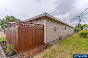 1921 Elm St SW, Albany, OR 97321 - Photo 3