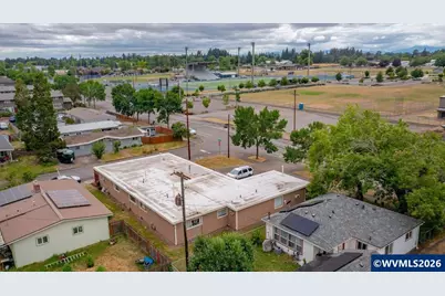 1921 SW Elm St, Albany, OR 97321 - Photo 11