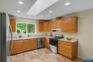 1759 Sunburst Terrace NW, Salem, OR 97304 - Photo 15