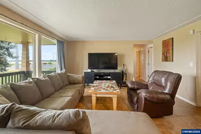 4952 Sunnyview Rd NE, Salem, OR 97305 - Photo 9