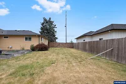 4952 Sunnyview Rd NE, Salem, OR 97305 - Photo 27