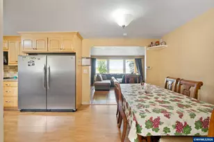 4952 Sunnyview Rd NE, Salem, OR 97305 - Photo 13
