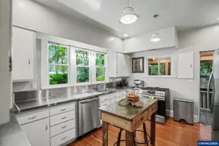 185 19th St SE, Salem, OR 97301 - Photo 15