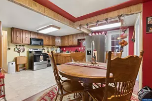 47947 W Commercial St, Oakridge, OR 97463 - Photo 3