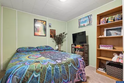 47947 W Commercial St, Oakridge, OR 97463 - Photo 9