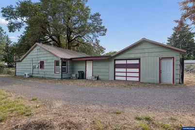 47947 W Commercial St, Oakridge, OR 97463 - Photo 13