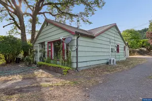 47947 W Commercial St, Oakridge, OR 97463 - Photo 1